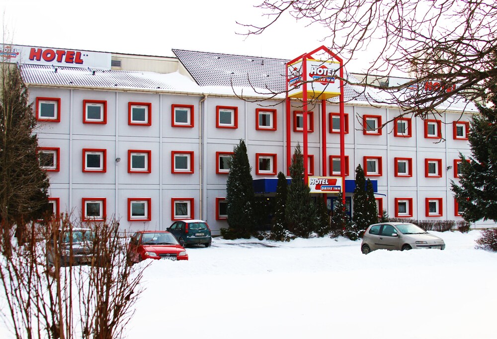 Drive Inn - carbon neutral hotel in Budaors