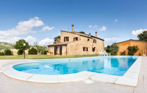 Lovely Home In Gambassi Terme With Wifi — 4-Star Luxury Hotel in Gambassi Terme, Italy