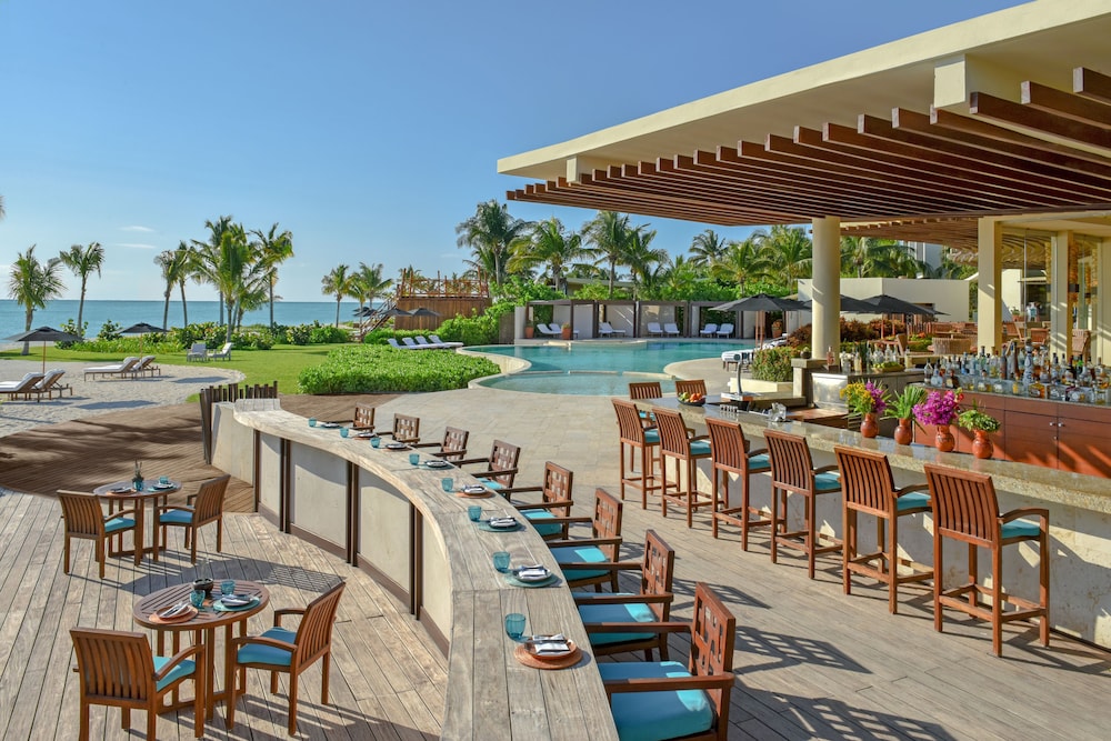 Beach bar