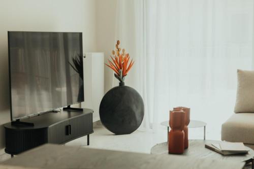 The HostMaster WiseView Panorama — 4-Star Luxury Hotel in Athens, Greece