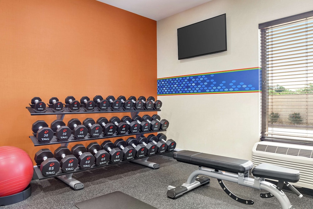 Hampton Inn Paris - photo 21