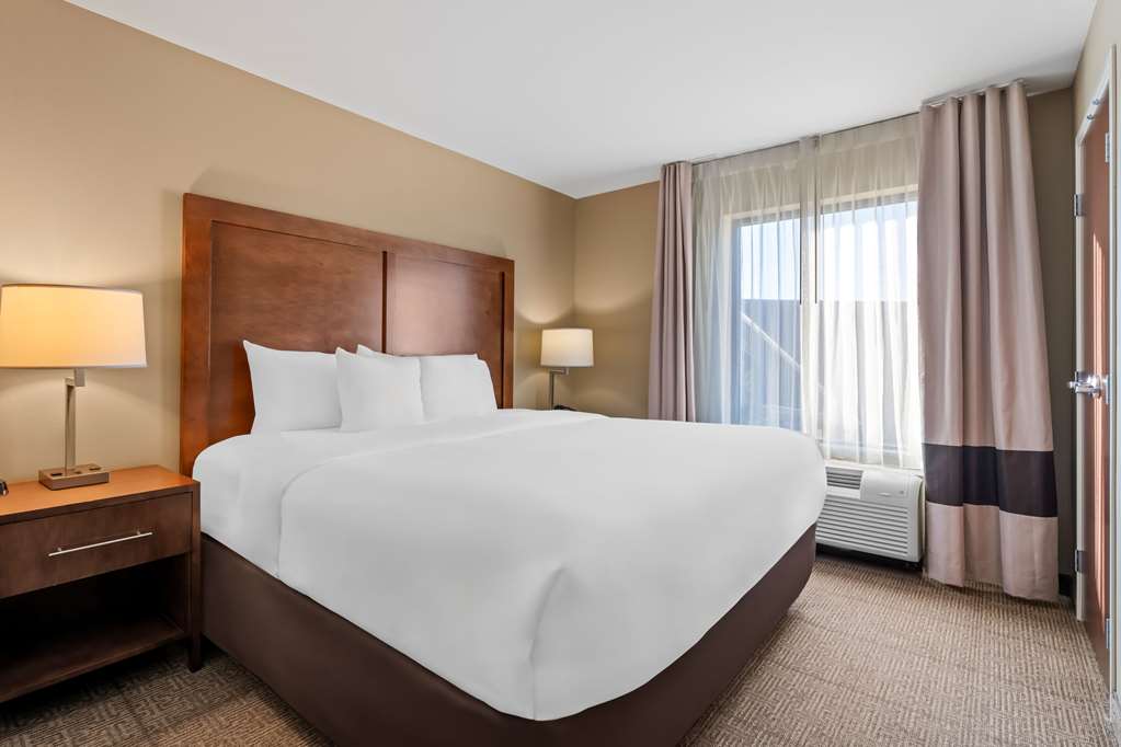 Comfort Inn & Suites Avera Southwest - photo 24