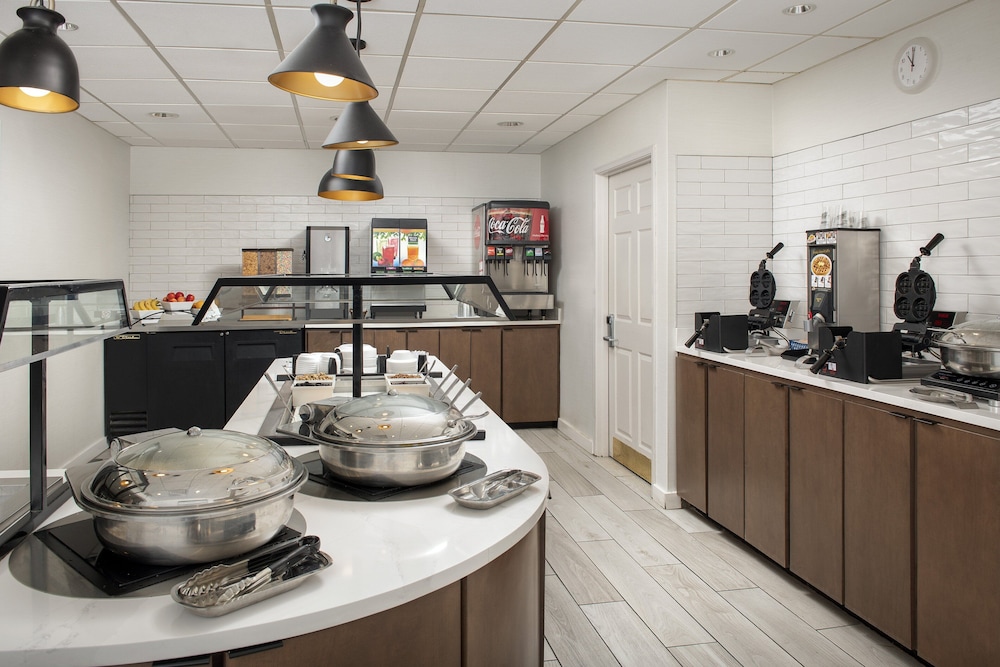 Staybridge Suites San Antonio by IHG - photo 24