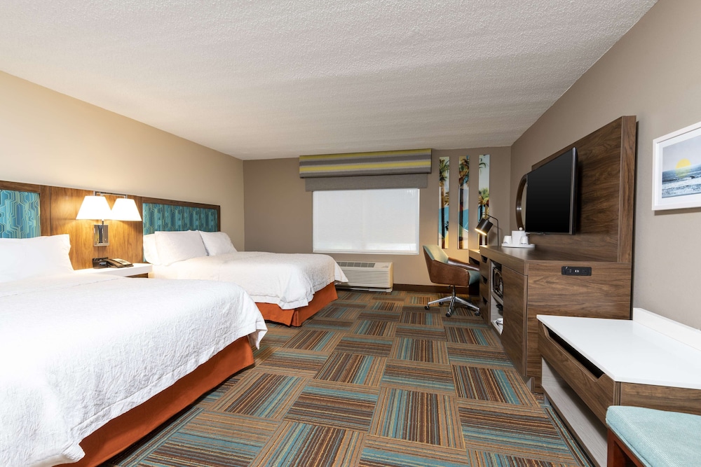 Hampton Inn & Suites Fort Myers Colonial Blvd - photo 6