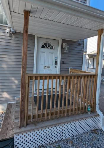 Basement Room With Its Own Private Bathroom — Providence