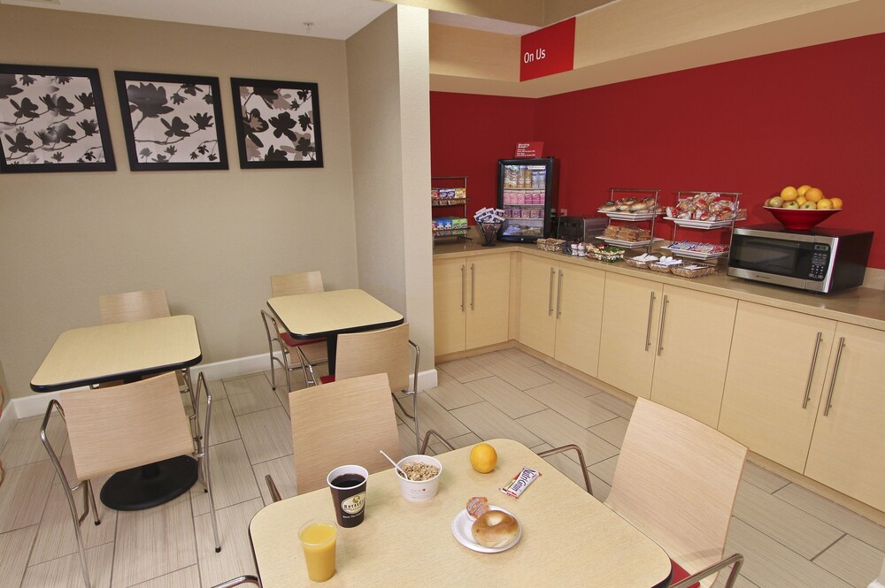 TownePlace Suites by Marriott Sunnyvale Silicon Valley - photo 27
