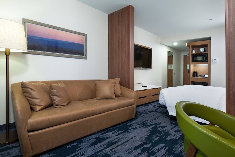 Fairfield Inn & Suites by Marriott Pittsburgh Downtown - photo 16