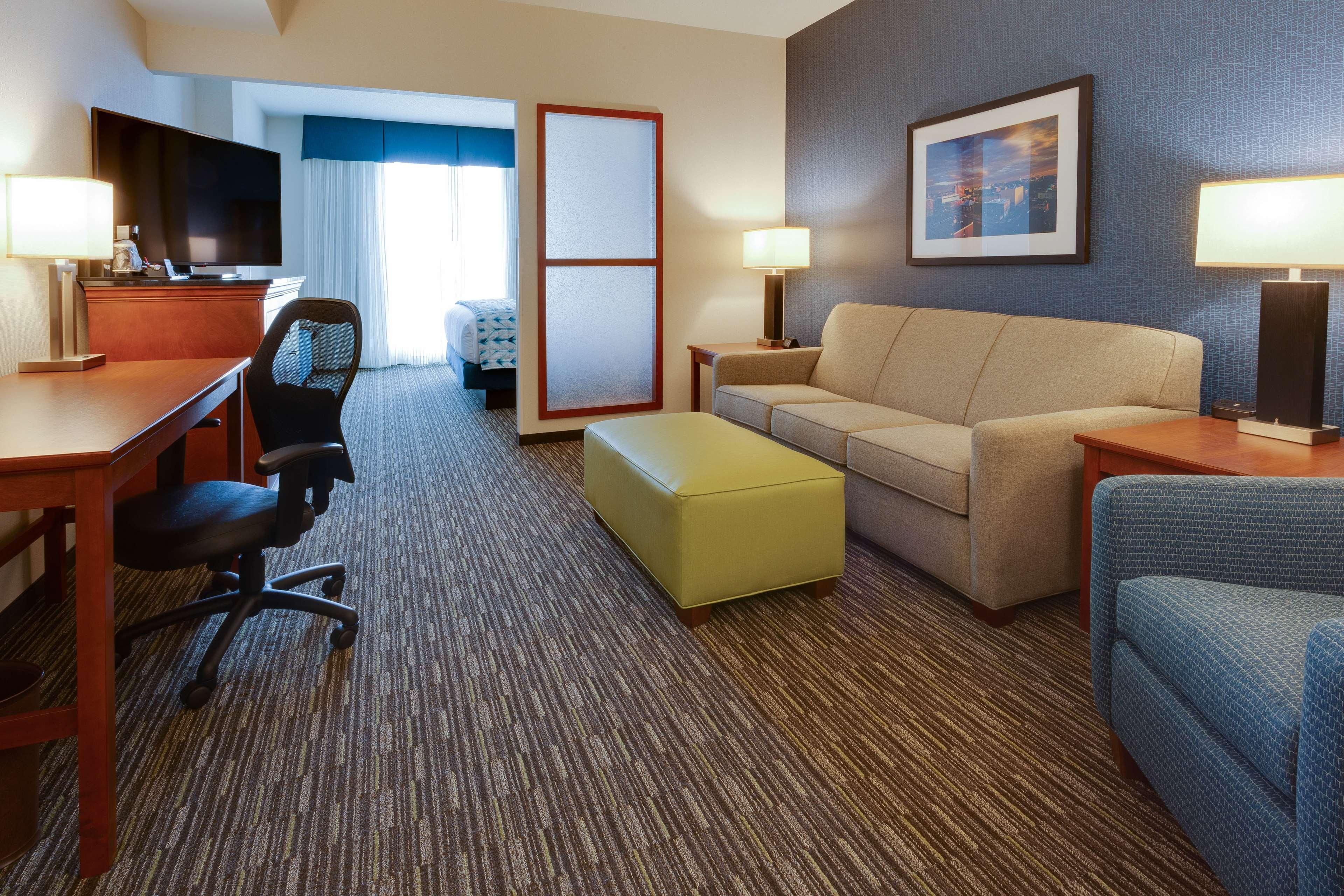 Howard Johnson Inn Columbia - photo 34