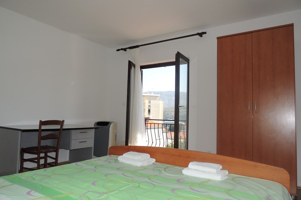 Apartments Travarevic