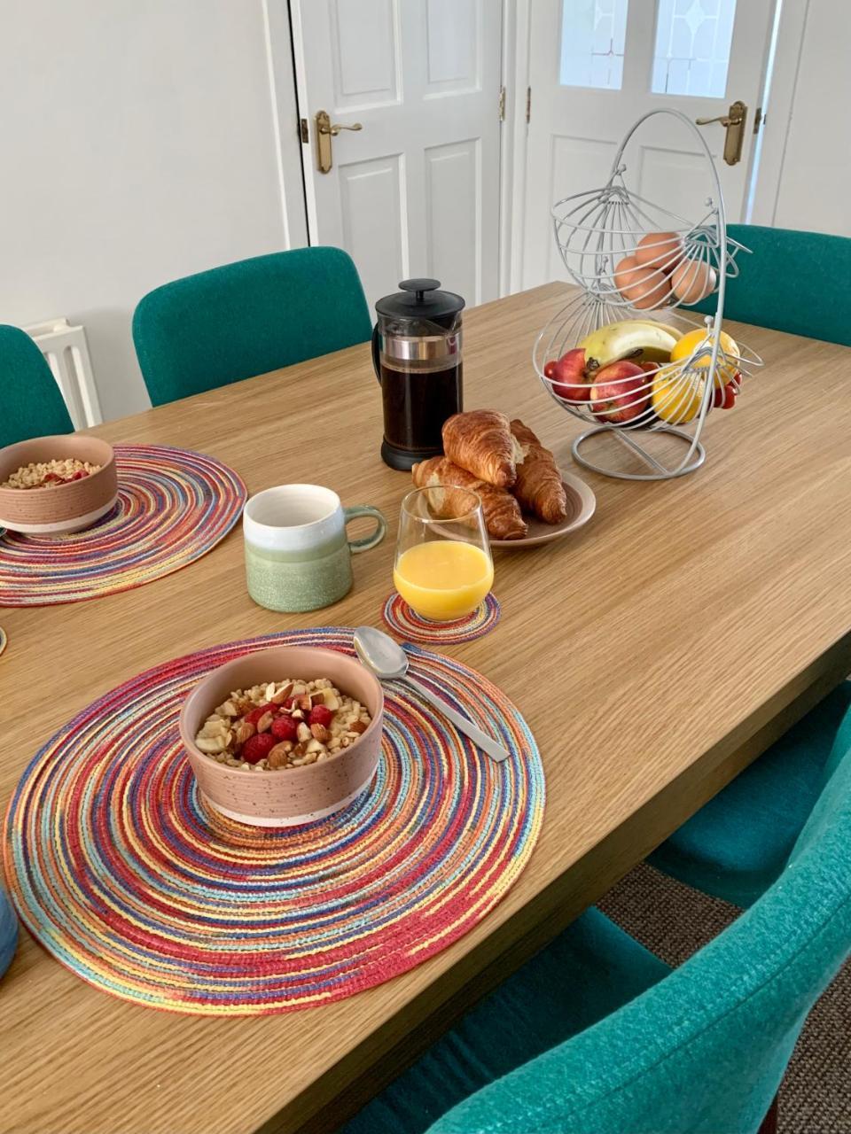 La Brisa Fully Refurbished Perfect Local — Portrush