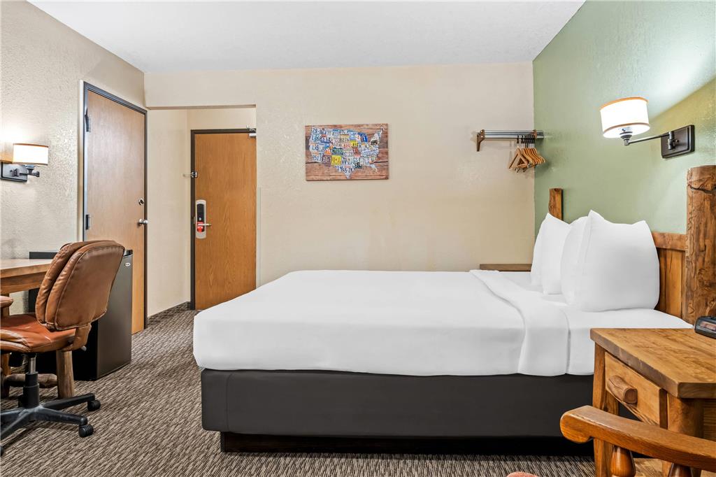 Econo Lodge Custer Crazy Horse Area - photo 24