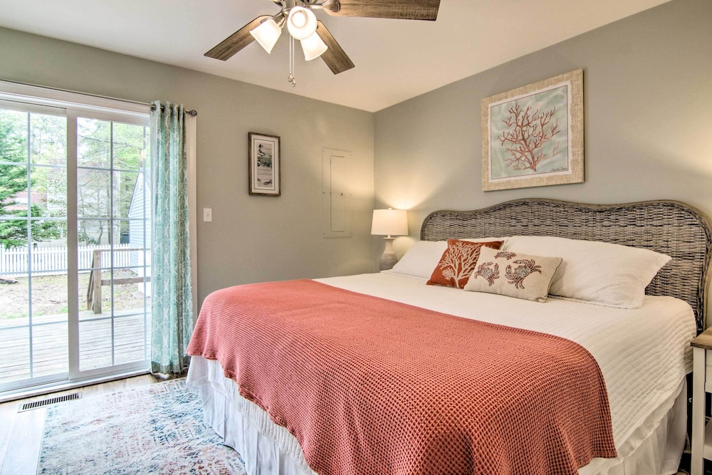 Water Access Sunroom: Ocean View Escape — hotel in Ocean View