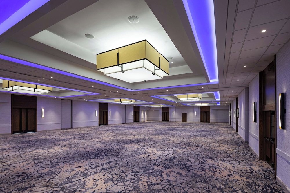 Sheraton Charlotte Airport Hotel - photo 29