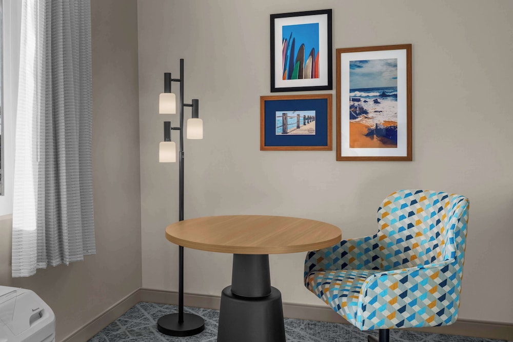 Hampton Inn by Hilton Costa Mesa Newport Beach - photo 7