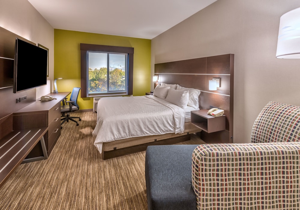 Holiday Inn Express Hotel & Suites Minden an IHG Hotel - photo 3