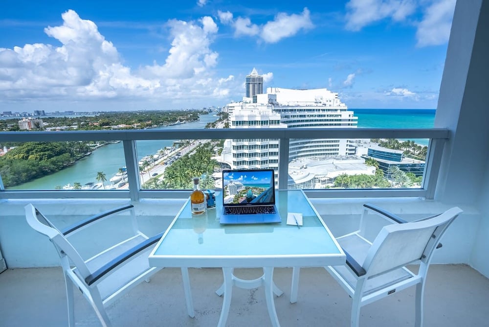 Fontainebleau Miami Beach Private Luxury Suites - photo 519