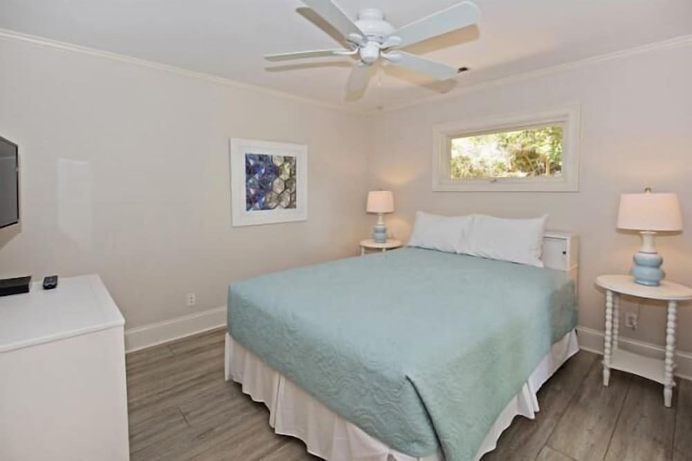 16 Turnberry Lane at The Sea Pines Resort - photo 3