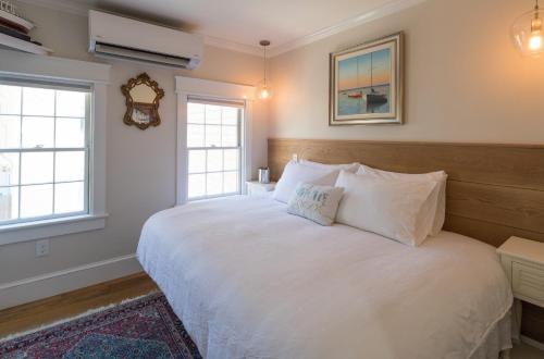 The Clarendon House - photo 41