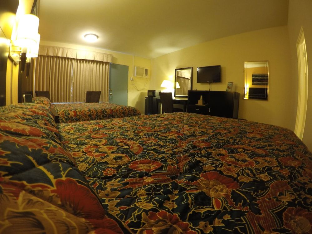 Indio Holiday Motel - photo 17