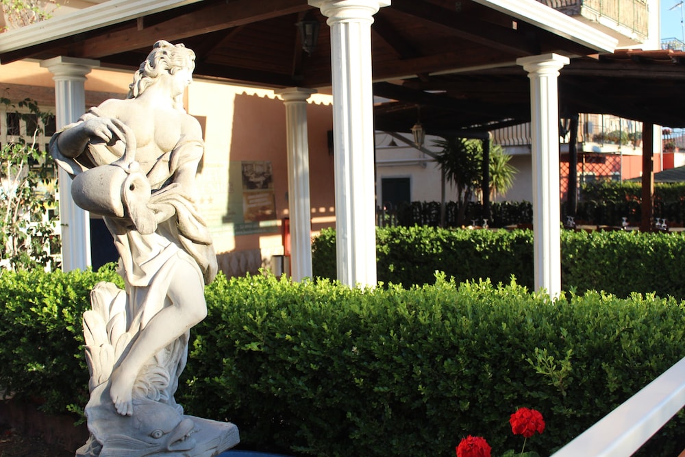 Ristorante Hotel Avvenire — hotel in Gizzeria