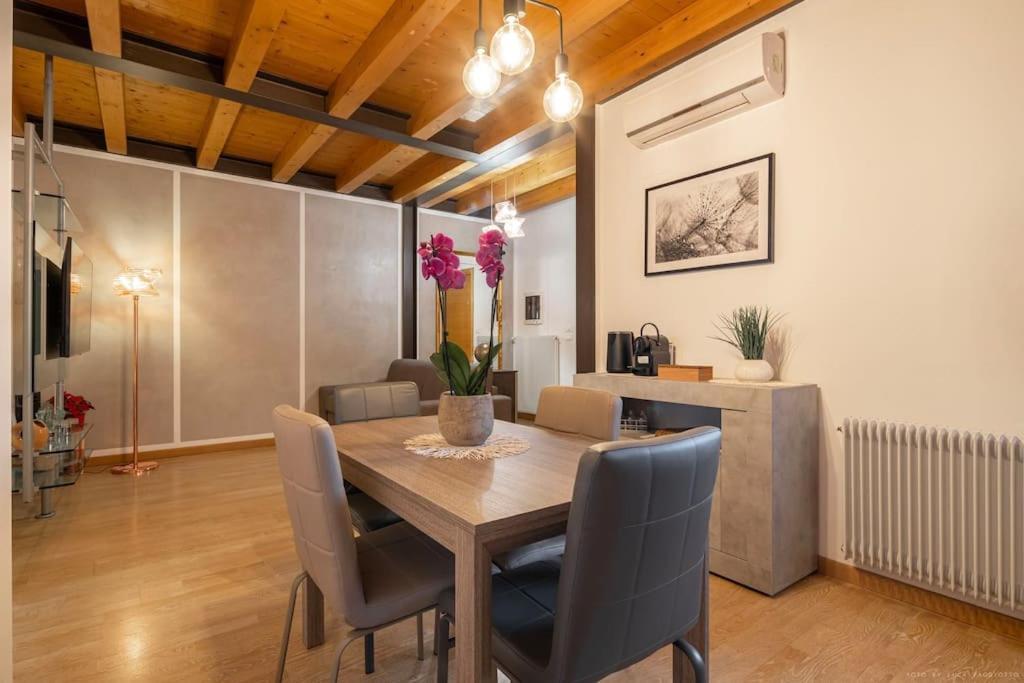 Venezia Suite Hemingway A Pochi Passi Outlet — 4-Star Luxury Hotel in Noventa Di Piave, Italy