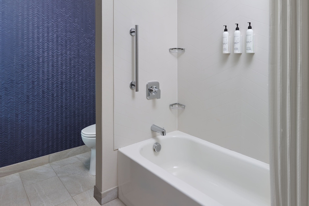 Fairfield Inn and Suites by Marriott Atlanta McDonough - photo 26