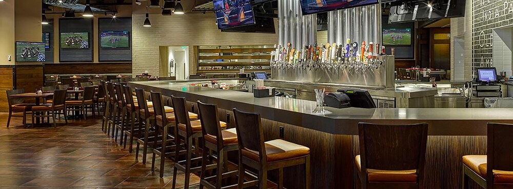 Bally s Evansville Casino & Hotel - photo 15