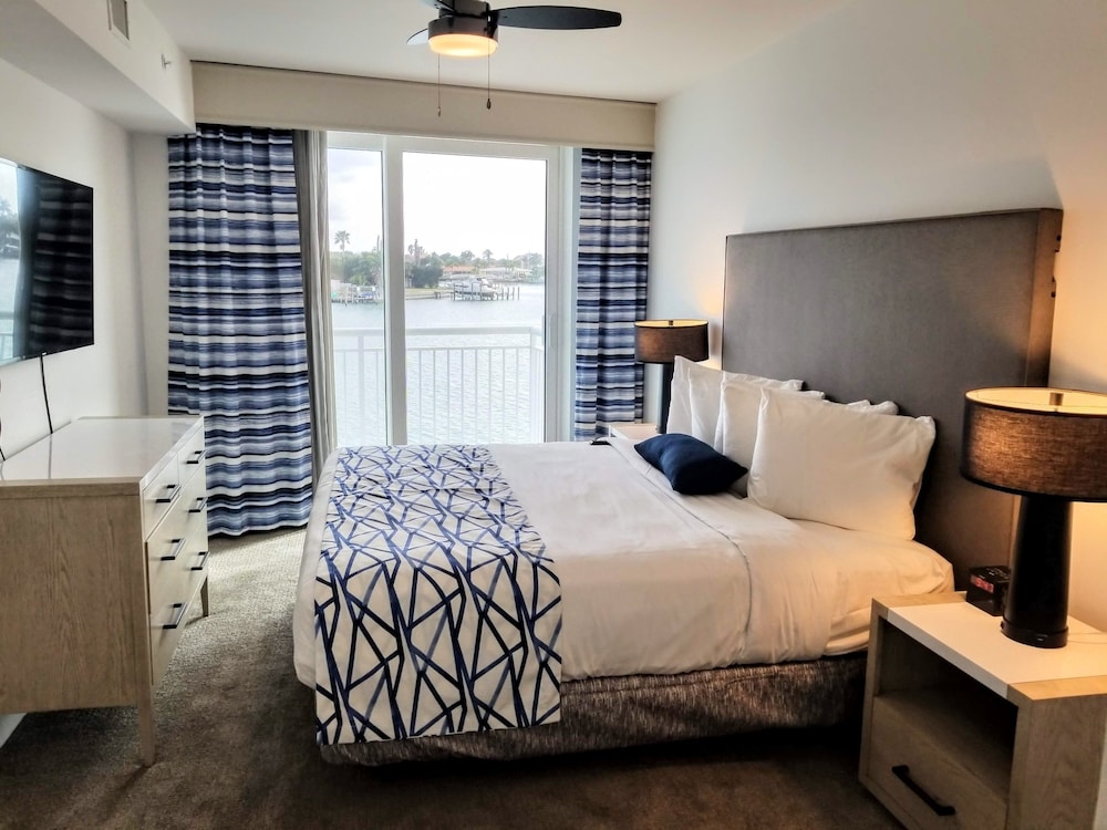 Provident Oceana Beachfront Suites - photo 5