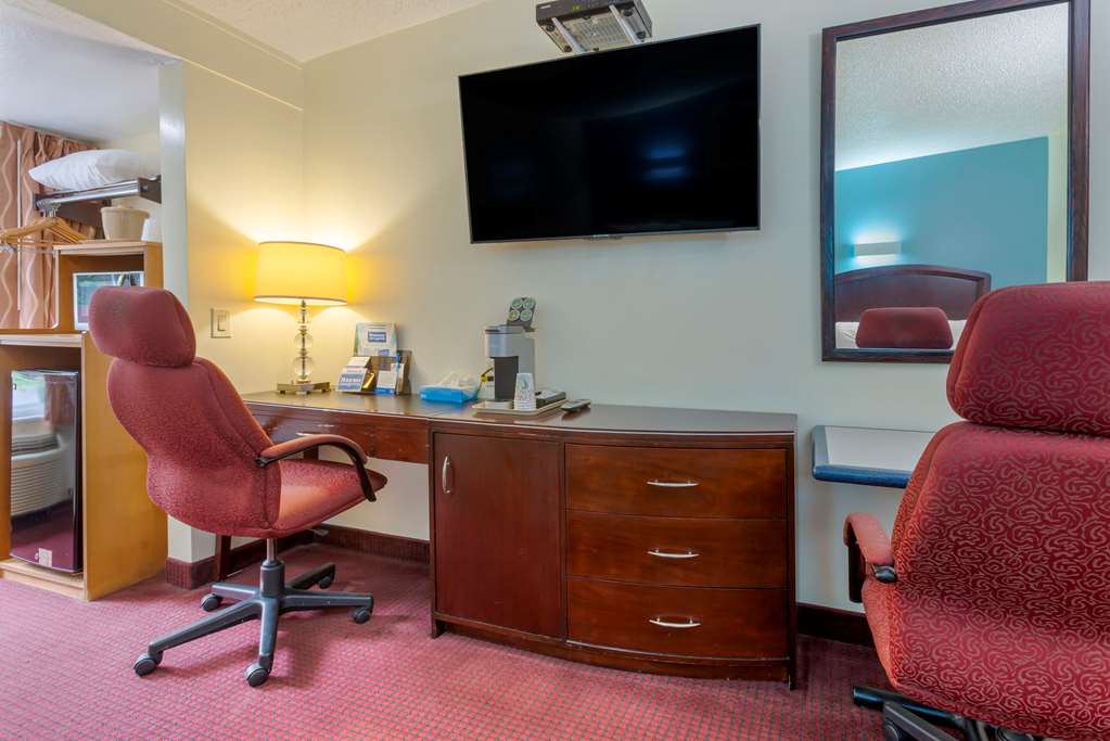 Rodeway Inn & Suites New Paltz Hudson Valley - photo 14