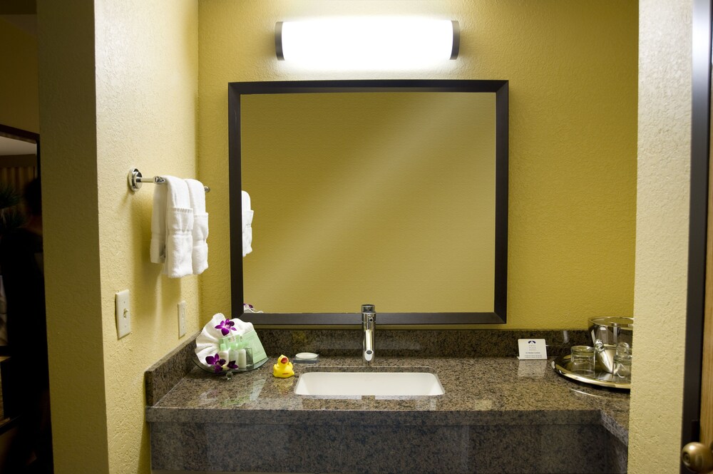Airtel Plaza Hotel - photo 20