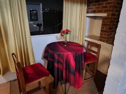The Rose 47 4th Street Albertskroon — 4-Star Luxury Hotel in Johannesburg, South Africa