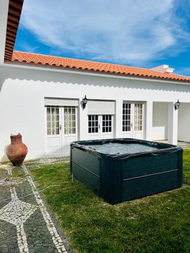 Chalet De La Croix — 4-Star Luxury Hotel in Vila Franca Do Campo, Portugal