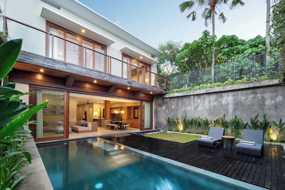 Kolila Villa Seminyak by Ini Vie Hospitality — 4-Star Luxury Hotel in Kerobokan, Indonesia