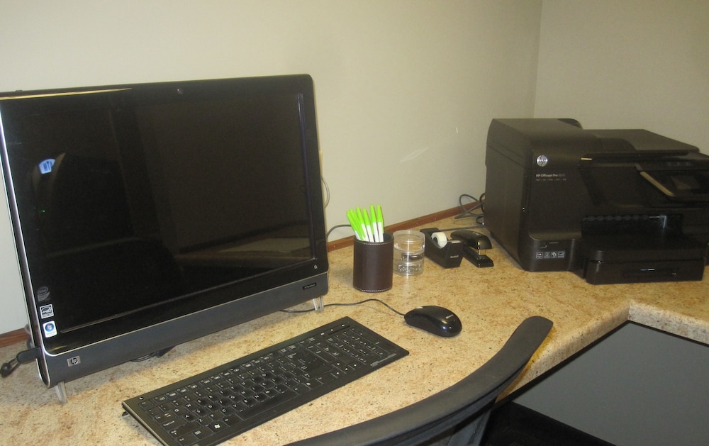 Spark by Hilton Glendive - photo 32