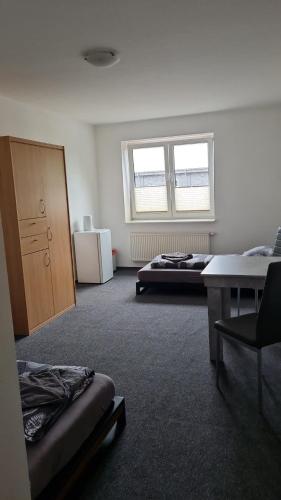 Zweibettzimmer mit eigenem Bad in Rostock, Germany