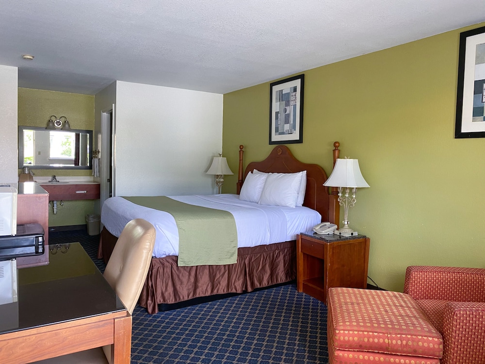 Royal Inn Richmond Hill Savannah I 95 - photo 13