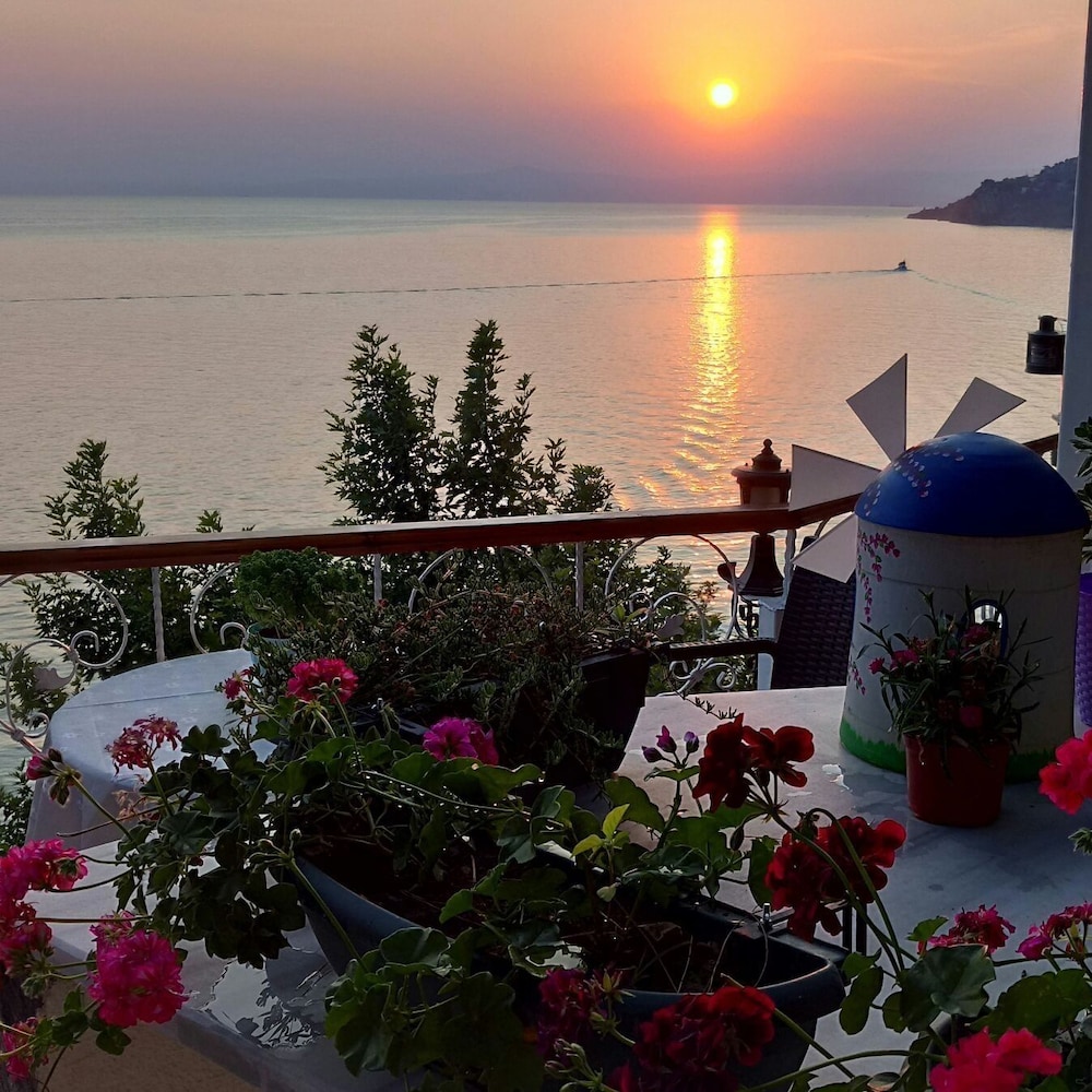 Hotel Mola — Marmara — photo 3