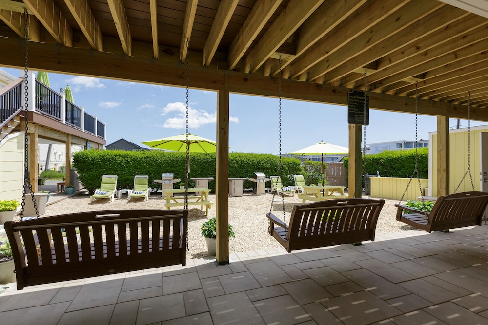 Ocean Resort Inn - photo 69