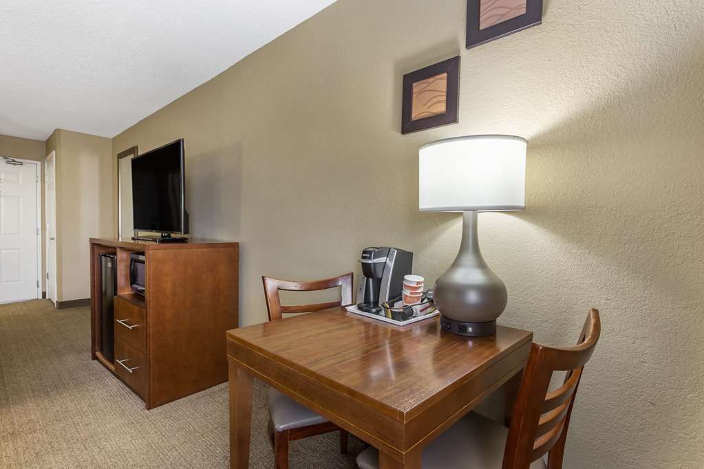 Comfort Inn Gurnee near Six Flags - photo 18