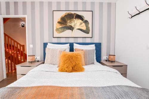 Perfect for Disney Game room Rooftop Parking — hotel in Chessy