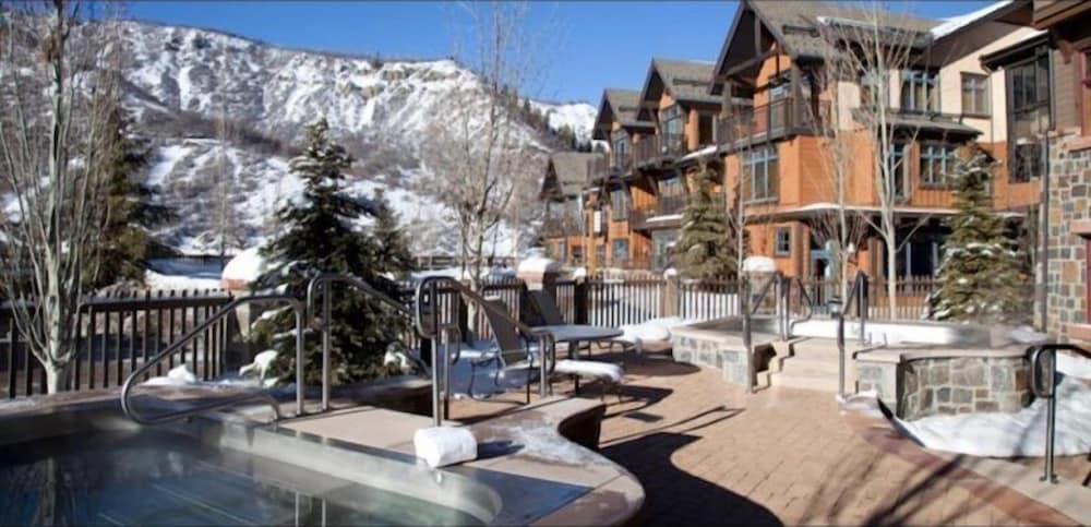 Luxury Ski in Ski out 2 Bedroom Mountain Resort Vacation Rental in the Heart of Snowmass Base Village - photo 35