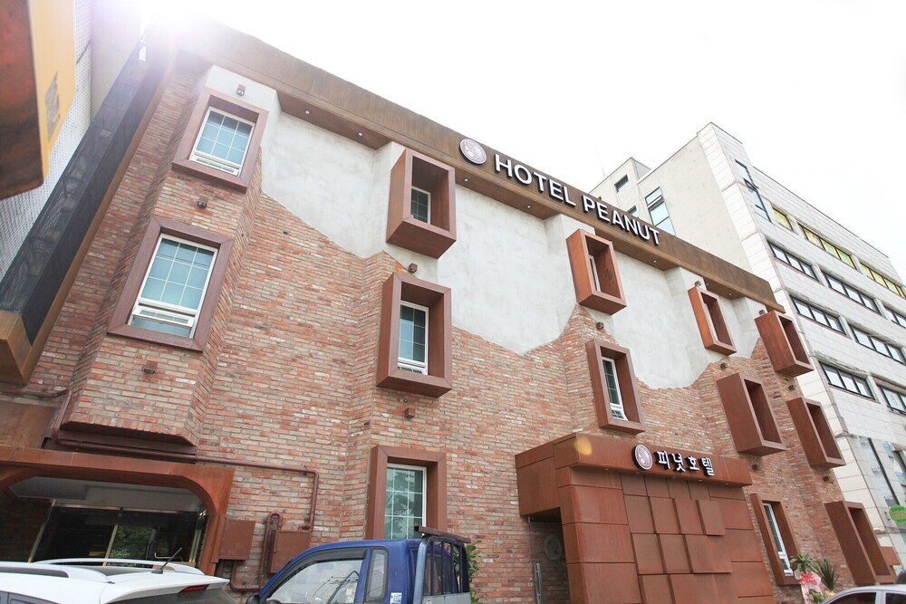 Guui Peanut - carbon neutral hotel in Seoul