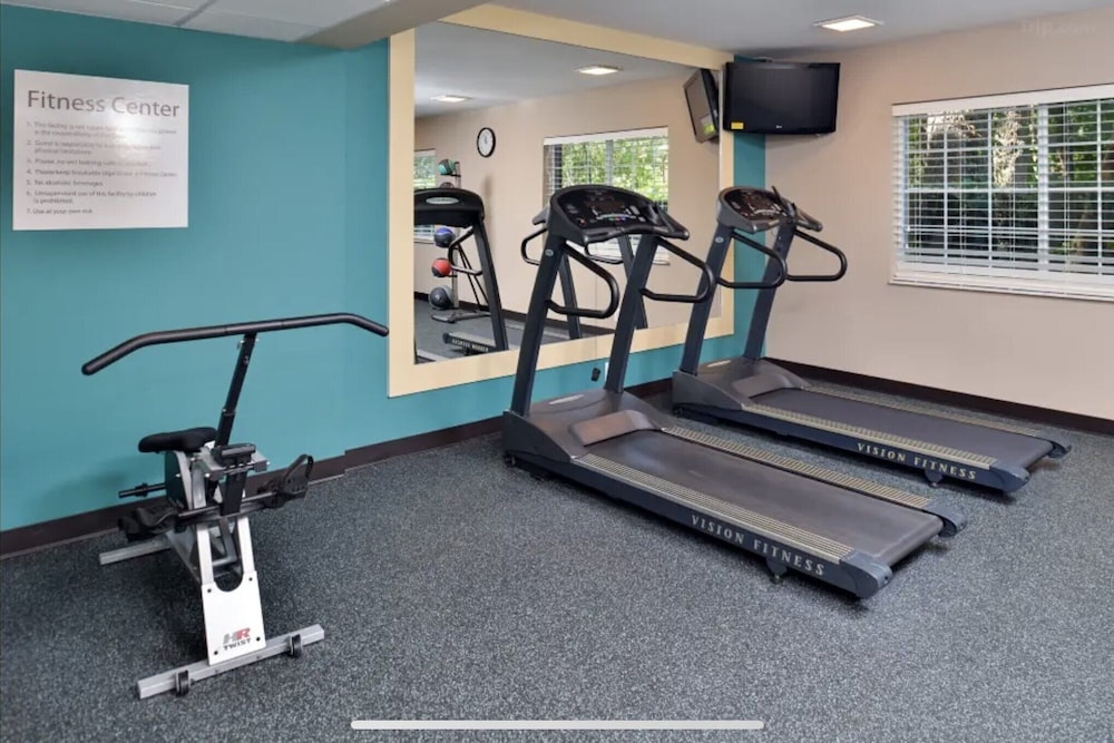 Red Roof Inn PLUS & Suites Tampa - photo 17