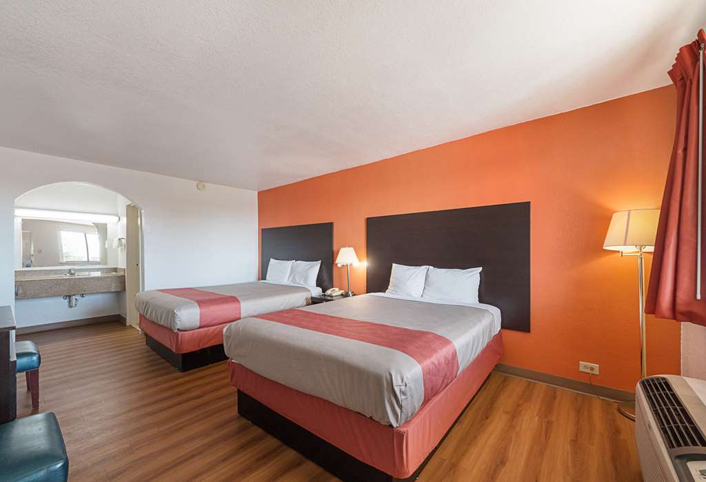 Motel 6 San Antonio TX I10 West - photo 11