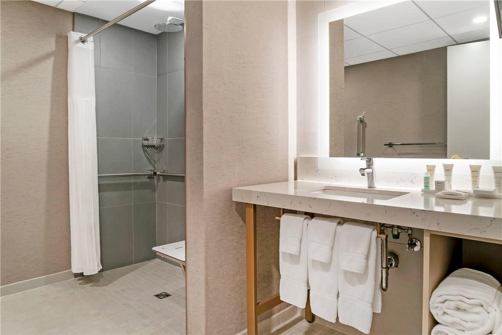 Radisson Plaza Hotel at Kalamazoo Center - photo 62