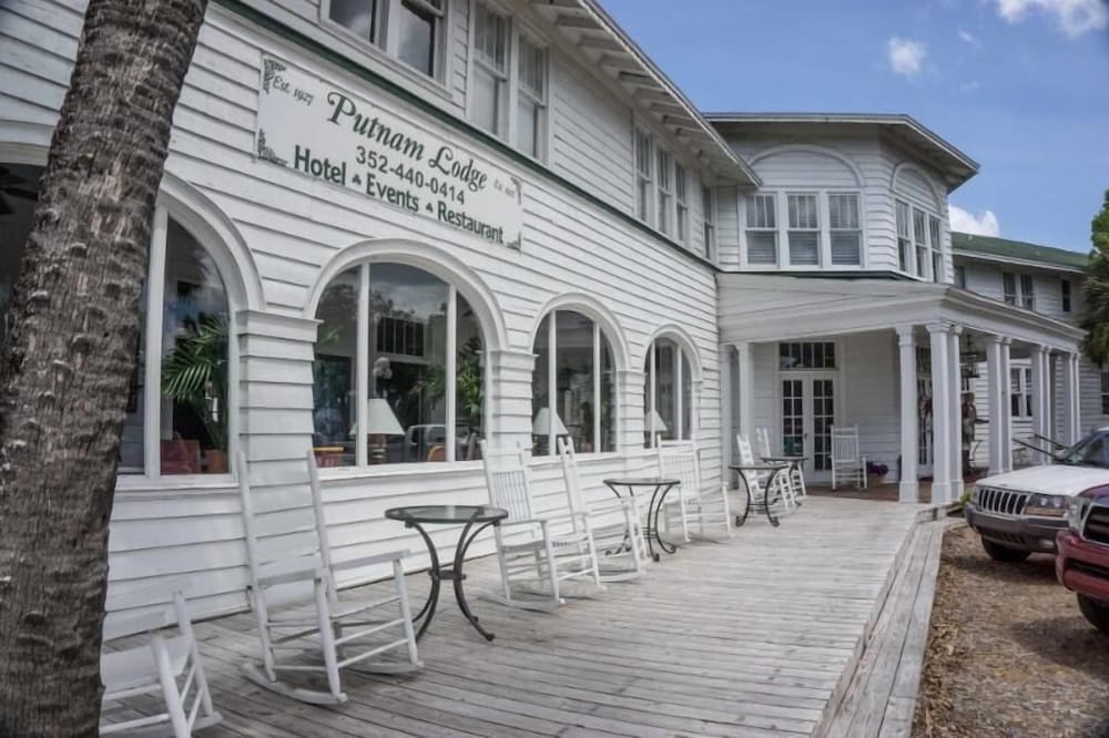 Putnam Lodge Hotel and Spa - carbon neutral hotel in Corinth