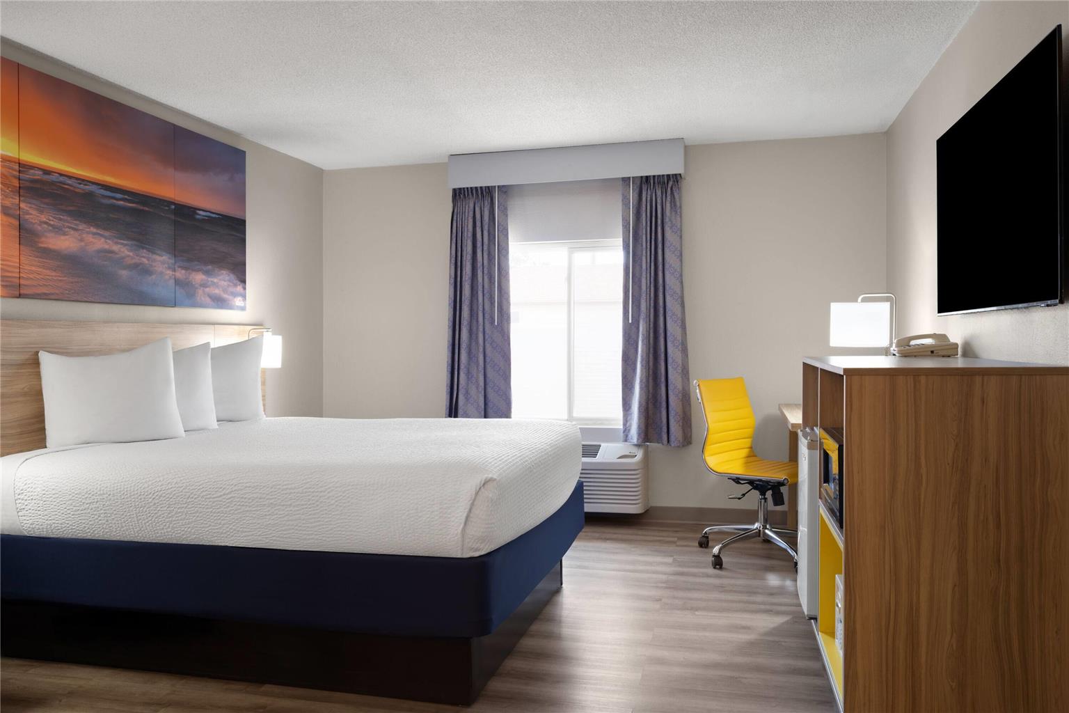 Days Inn by Wyndham Jamestown - photo 10