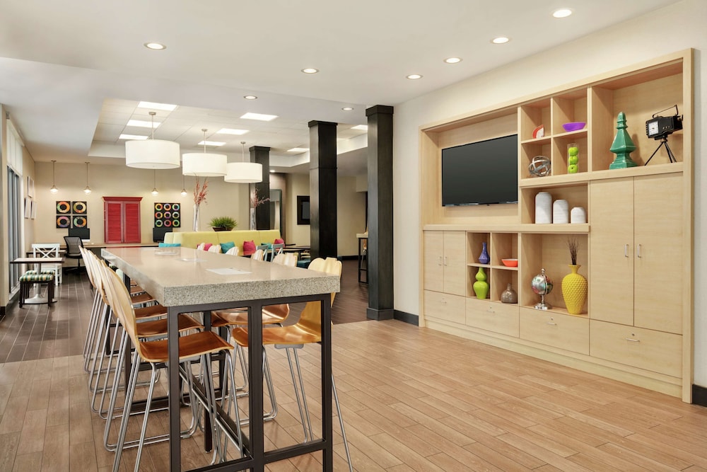 Home2 Suites by Hilton NY Long Island City Manhattan View - photo 42
