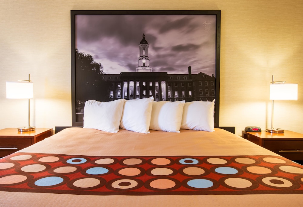 Super 8 by Wyndham State College - photo 3