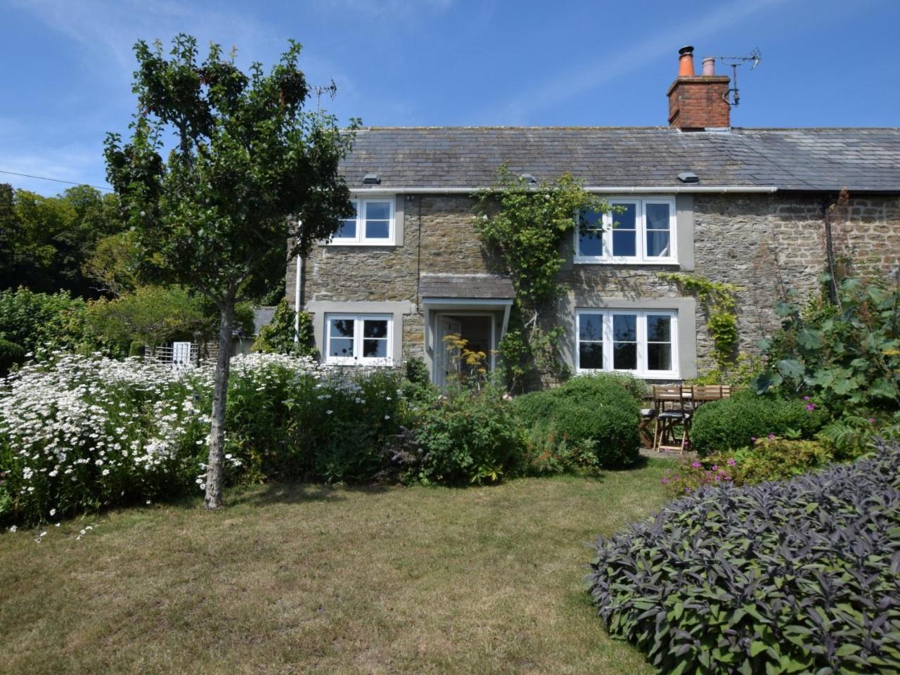 4 Bed in Litton Cheney 75851 in Dorchester, United Kingdom